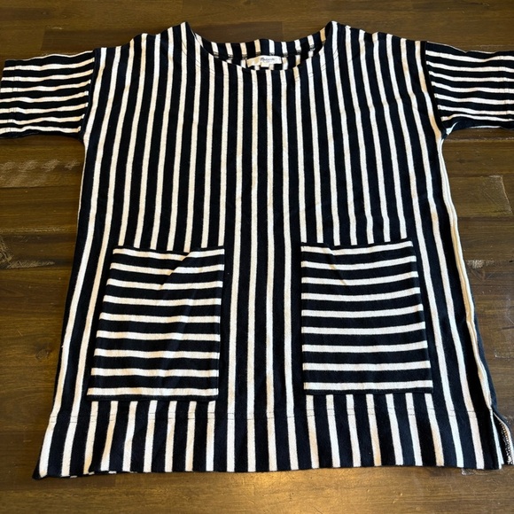 Madewell Tops - Madewell Boxy Tee Pull Over Top Black White Front Pockets XS Coastal Cotton